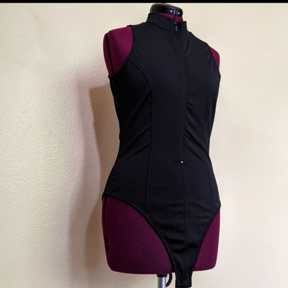 3 for $20 sale🎉- Size L Black Bodysuit by CBR